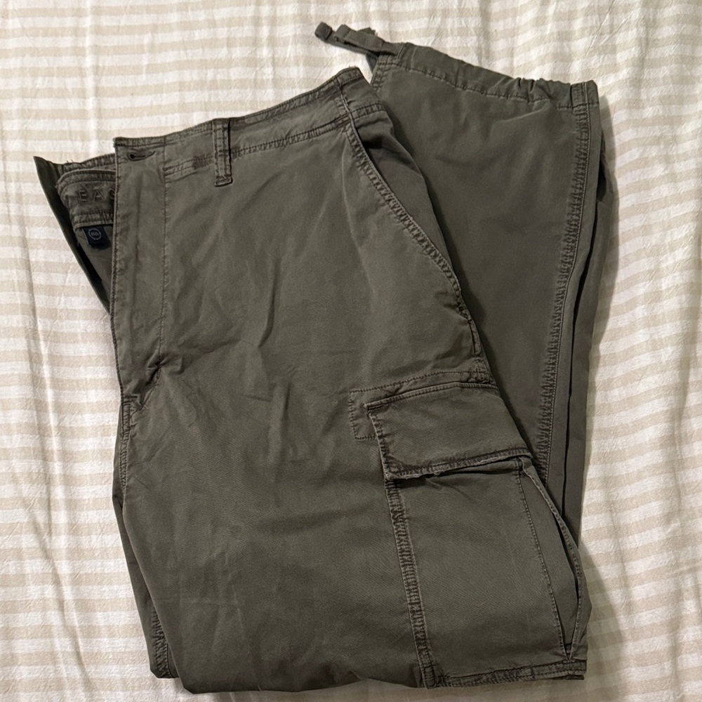 American Eagle Men's Green Cargo Pants